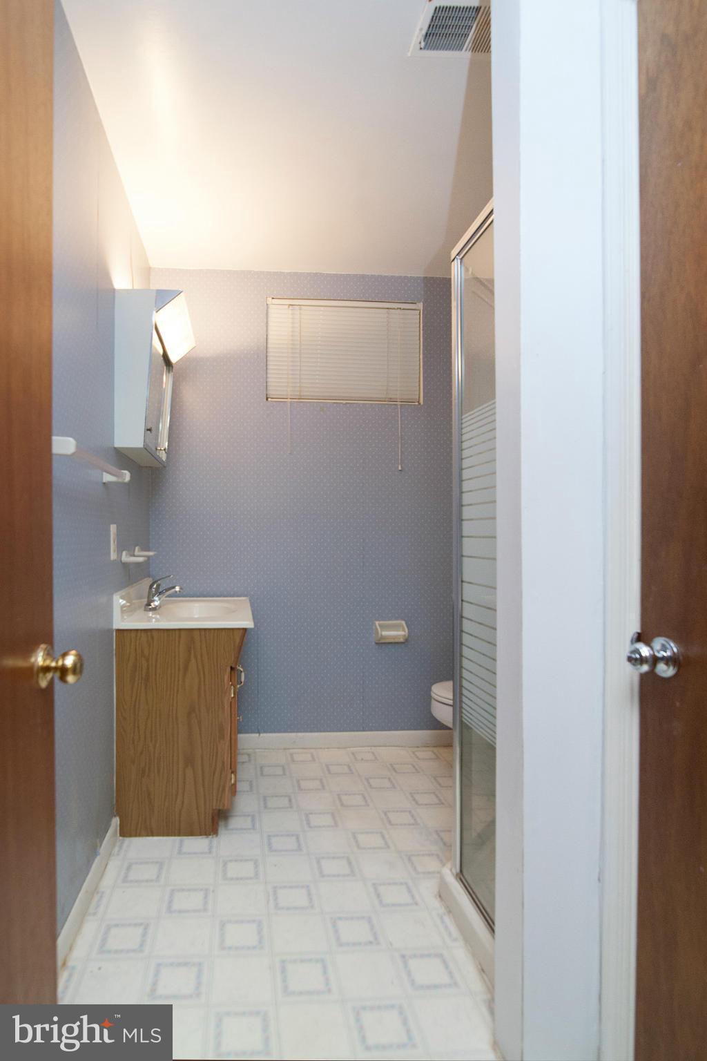 527 Streaker Road Sykesville, MD 21784 - Photo 17 of 26 Bath