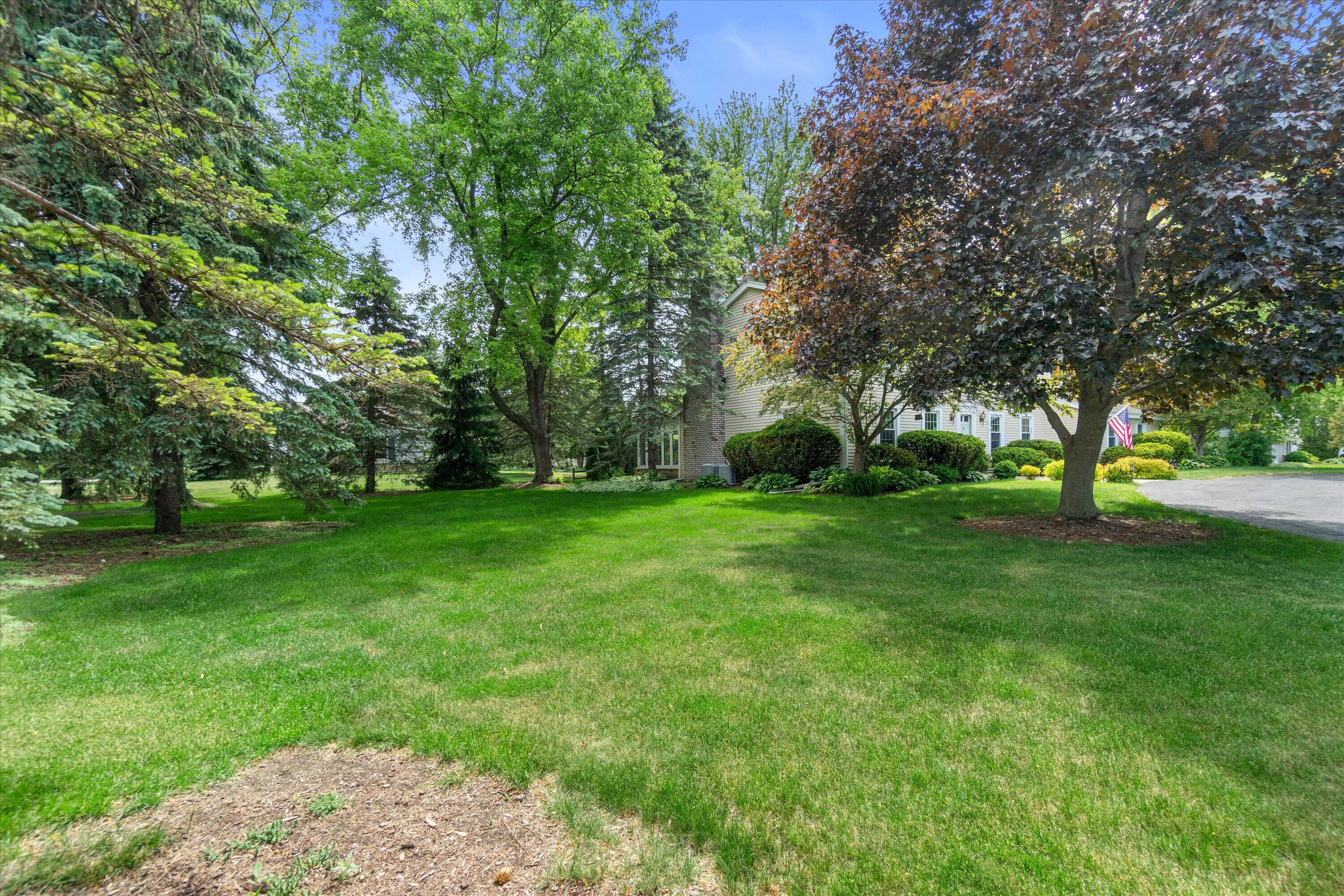 15655 Monet Court Brookfield, WI 53005 - Photo 48 of 60 48-DSC05373