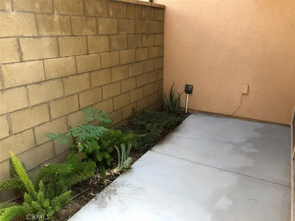 $4,500 | 94 Strawberry Grove, Irvine, CA 92620