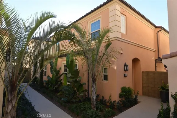 $4,500 | 94 Strawberry Grove, Irvine, CA 92620