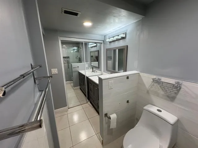 $1,500 | 7797 Golf Cir Drive, Unit 304, Margate, FL 33063