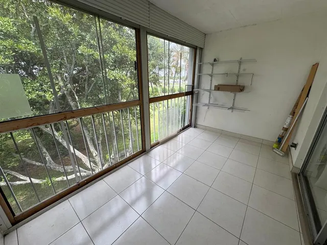 $1,500 | 7797 Golf Cir Drive, Unit 304, Margate, FL 33063