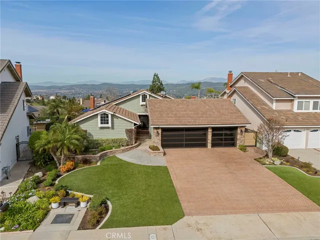 $1,799,900 | 736 Flicker Court, Anaheim Hills, CA 92807