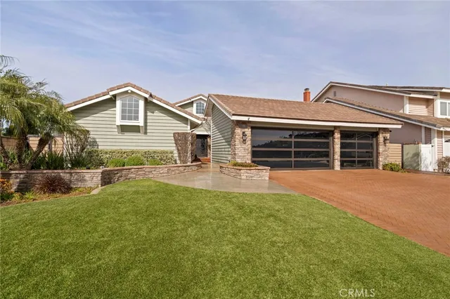 $1,799,900 | 736 Flicker Court, Anaheim Hills, CA 92807