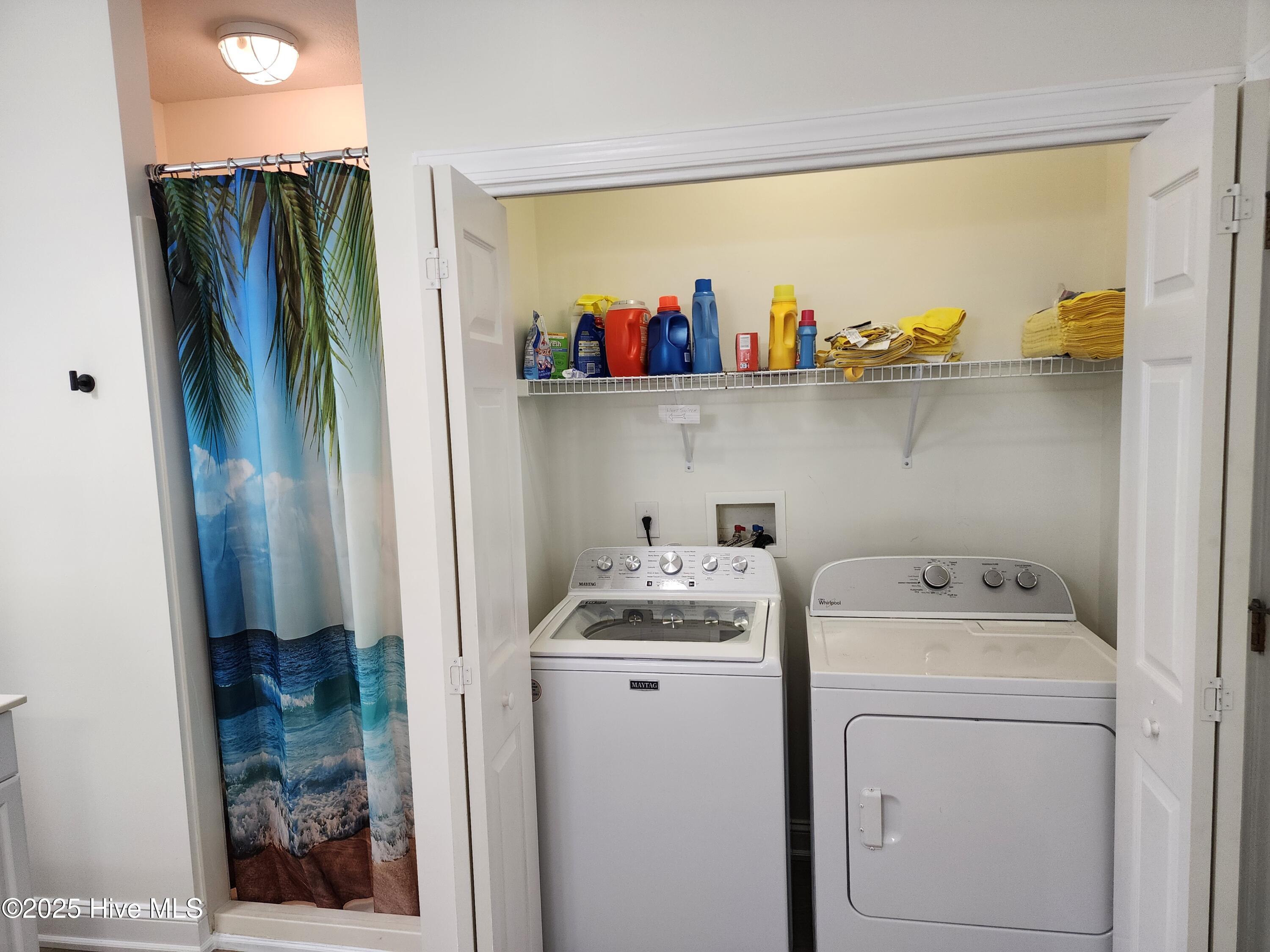 100 Lighthouse Lane, Unit D3 Cedar Point, NC 28584 - Photo 38 of 48 P Bath Laundry