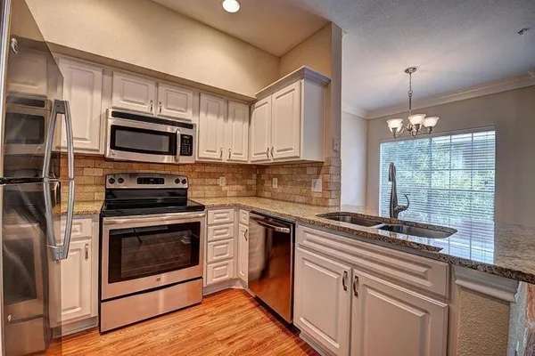 $1,495 | 1919 Post Oak Park Drive, Unit 5103, Houston, TX 77027