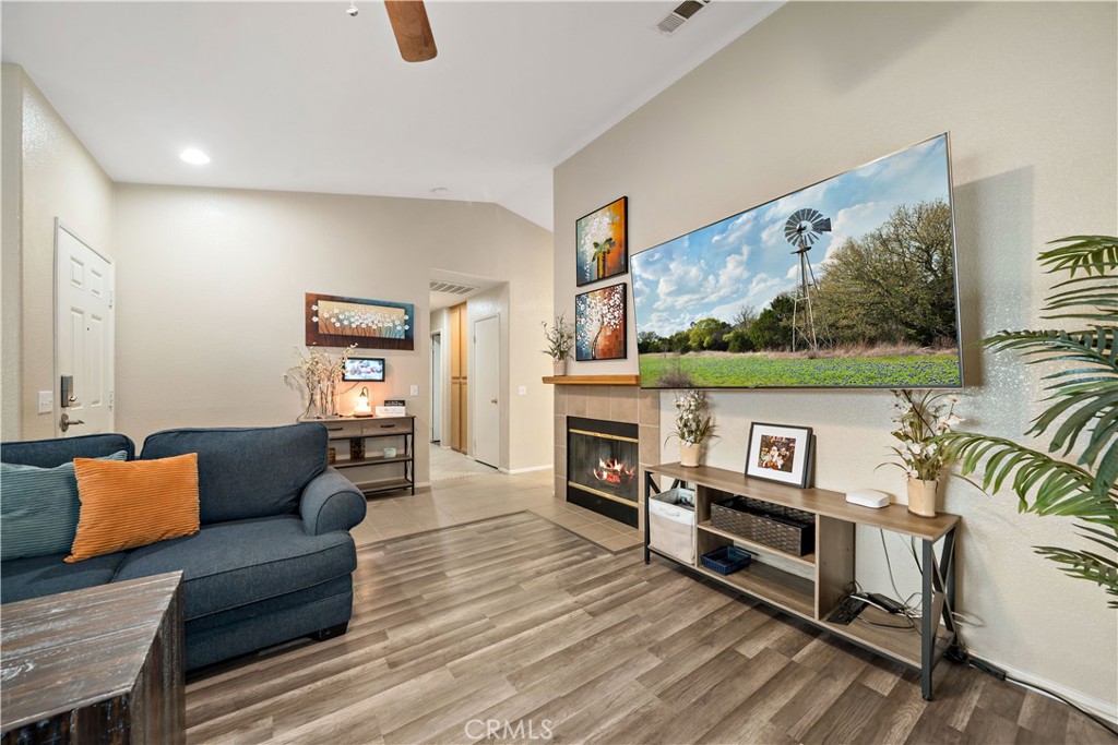 31577 Adour Way Winchester, CA 92596 - Photo 11 of 38