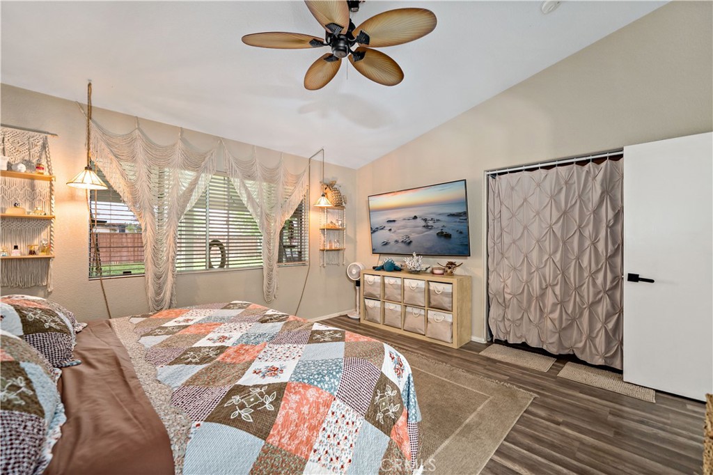 31577 Adour Way Winchester, CA 92596 - Photo 19 of 38