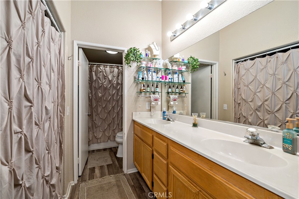 31577 Adour Way Winchester, CA 92596 - Photo 21 of 38