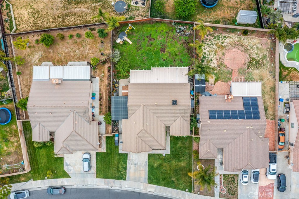 31577 Adour Way Winchester, CA 92596 - Photo 36 of 38