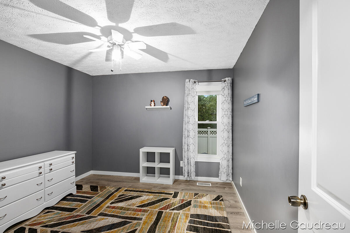 2599 Abbey Road Wayland, MI 49348 - Photo 19 of 48 IMG_1018