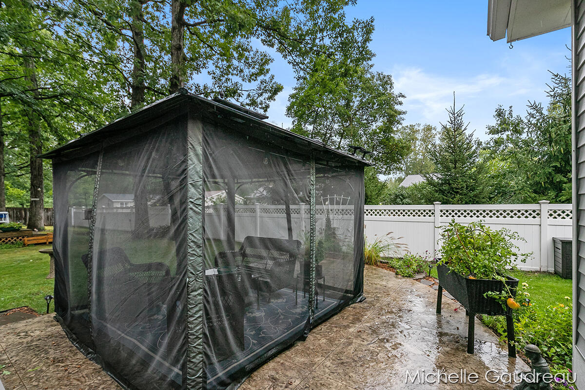 2599 Abbey Road Wayland, MI 49348 - Photo 33 of 48 IMG_1032