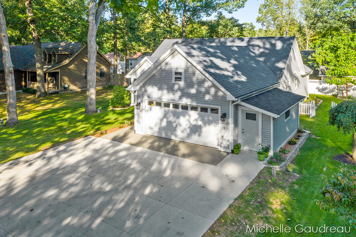 2599 Abbey Road Wayland, MI 49348 - Photo 38 of 48 IMG_1002