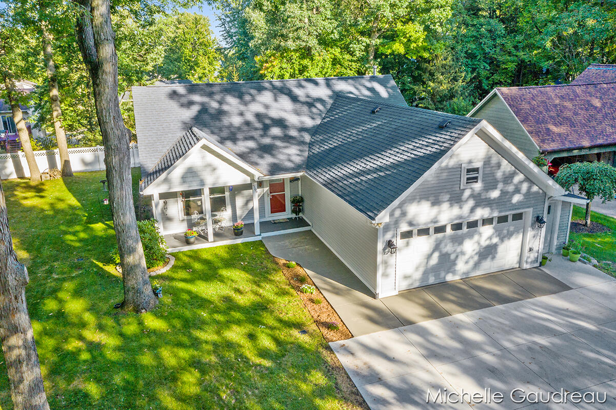 2599 Abbey Road Wayland, MI 49348 - Photo 39 of 48 IMG_1003