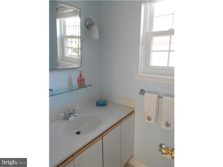 103 Willow Road Wallingford, PA 19086 - Photo 7 of 20