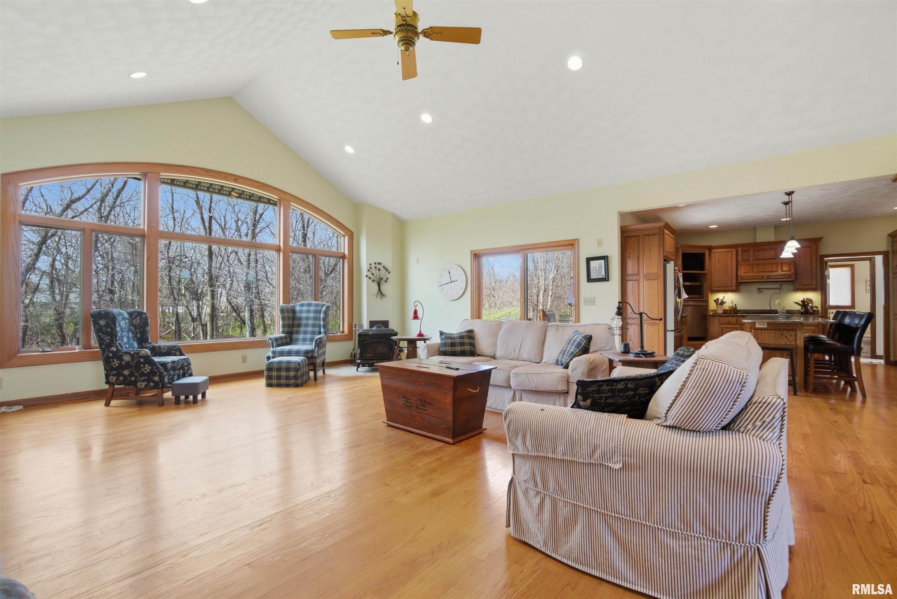 1714 Oak Ridge Washington, IL 61571 - Photo 10 of 81 Gallery Image 10