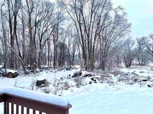 $119,000 | 110 3rd Street, Elroy, WI 53929