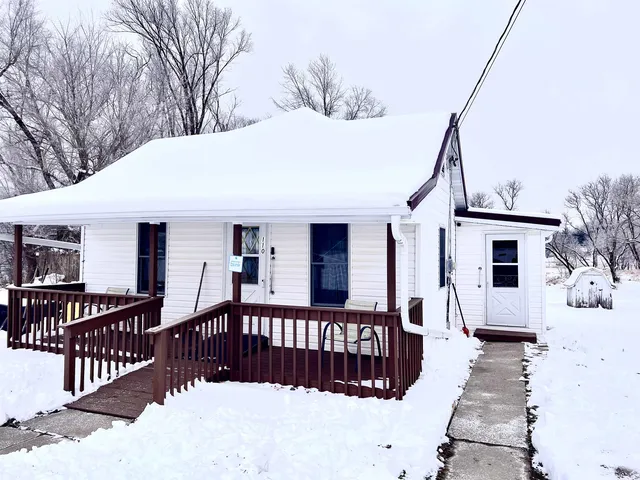 $119,000 | 110 3rd Street, Elroy, WI 53929