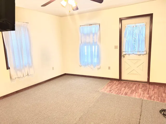 $119,000 | 110 3rd Street, Elroy, WI 53929