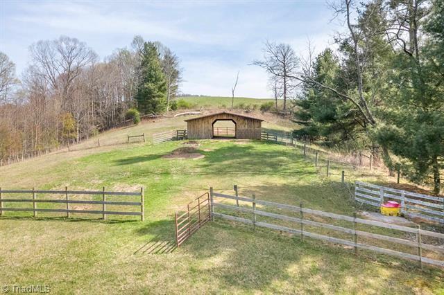 931 Maple Shade Road Laurel Fork, VA 24352 - Photo 13 of 50