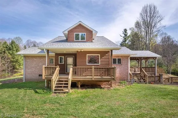 $750,000 | 931 Maple Shade Road, Laurel Fork, VA 24352