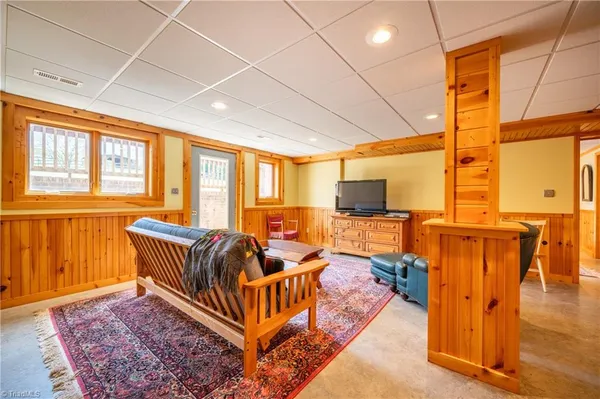 $750,000 | 931 Maple Shade Road, Laurel Fork, VA 24352