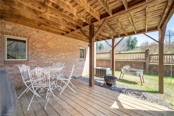 $750,000 | 931 Maple Shade Road, Laurel Fork, VA 24352