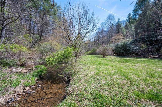 931 Maple Shade Road Laurel Fork, VA 24352 - Photo 5 of 50