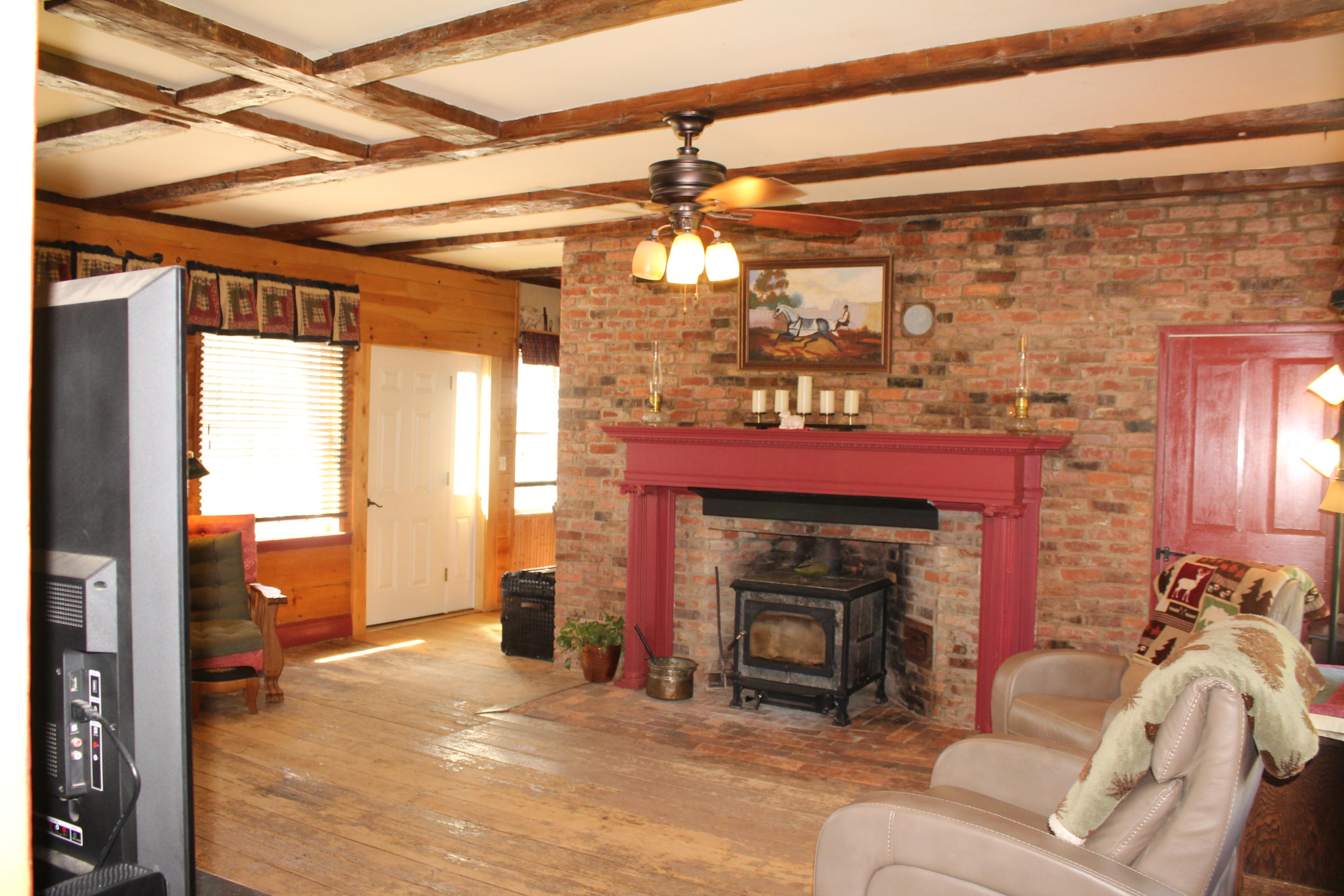 43 Rips Road Brownville, ME 04414 - Photo 20 of 103 living room