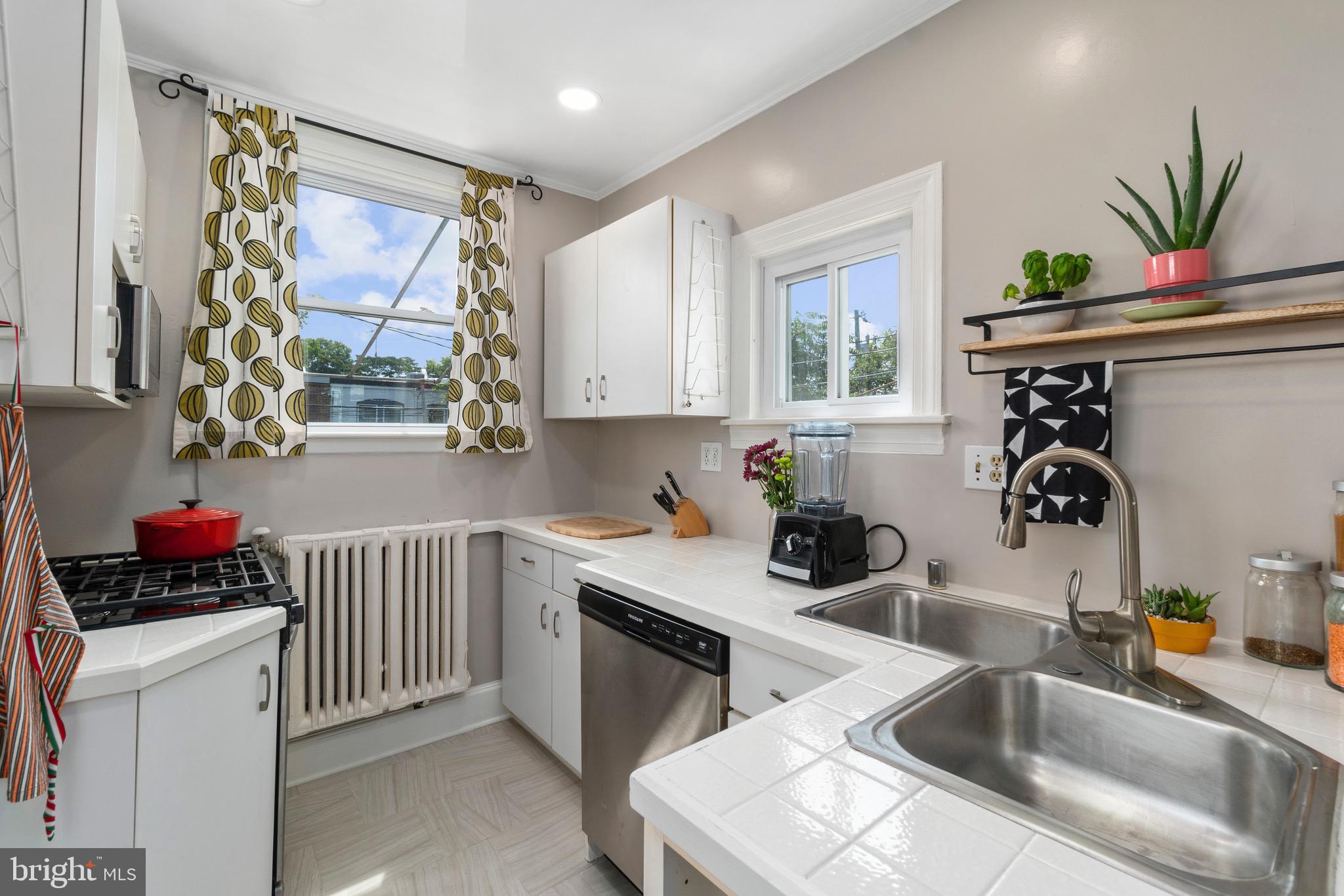 3615 Rexmere Road Baltimore, MD 21218 - Photo 16 of 34 Charming kitchen.
