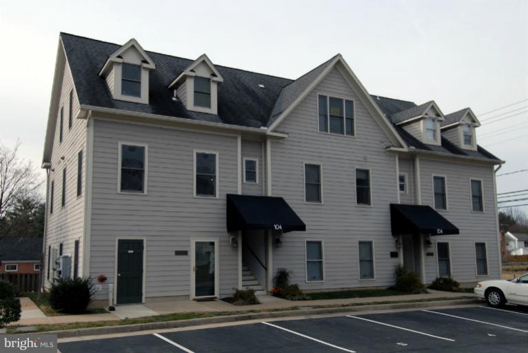 104 Dry Mill Road Southwest, Unit 201 Leesburg, VA 20175 - Photo 18 of 18 Exterior (Front)
