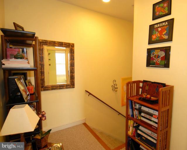 104 Dry Mill Road Southwest, Unit 201 Leesburg, VA 20175 - Photo 8 of 18 Upstairs Landing