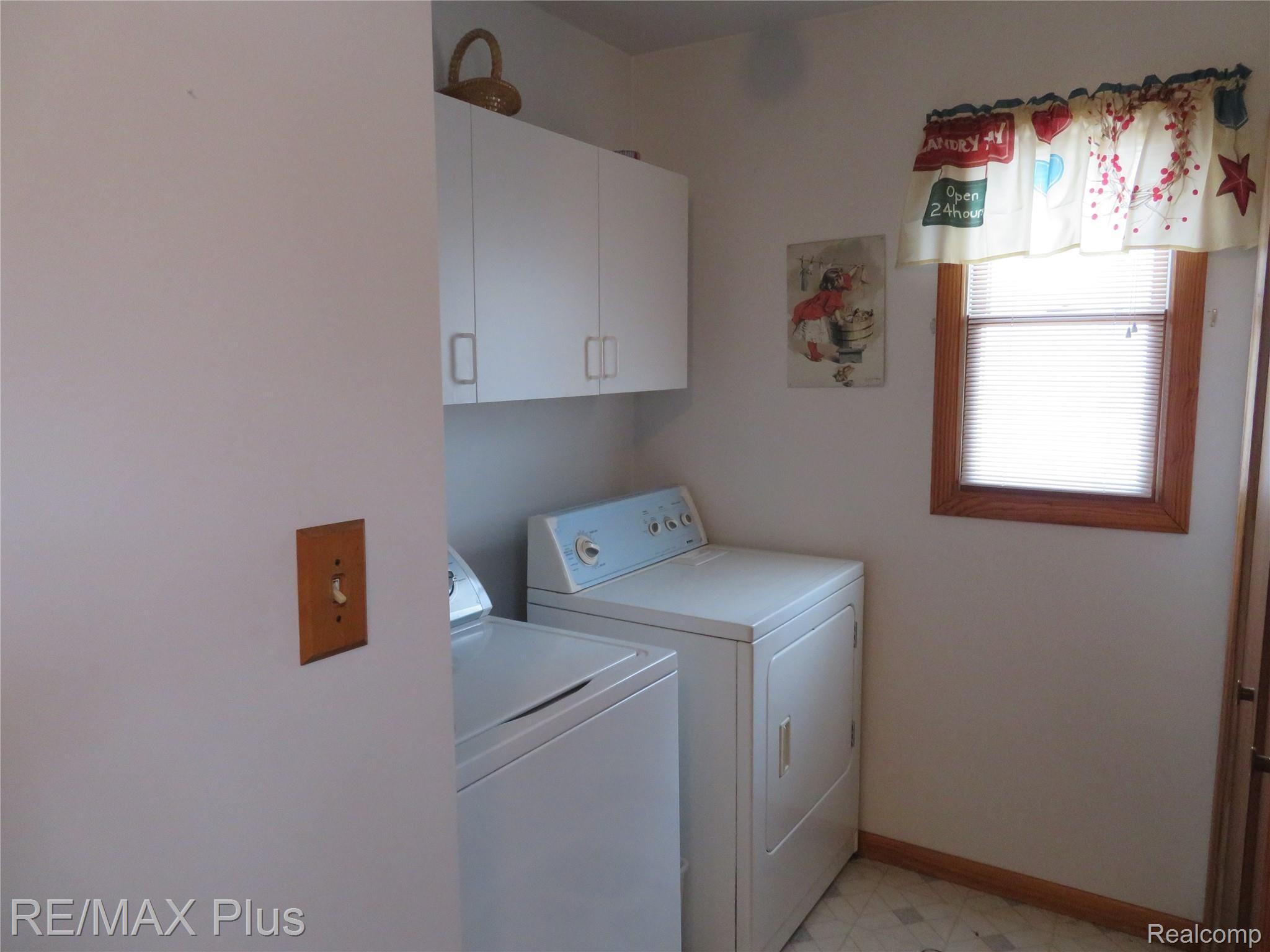 2019 Belsay Road Burton, MI 48519 - Photo 16 of 22 IMG_3197.JPG