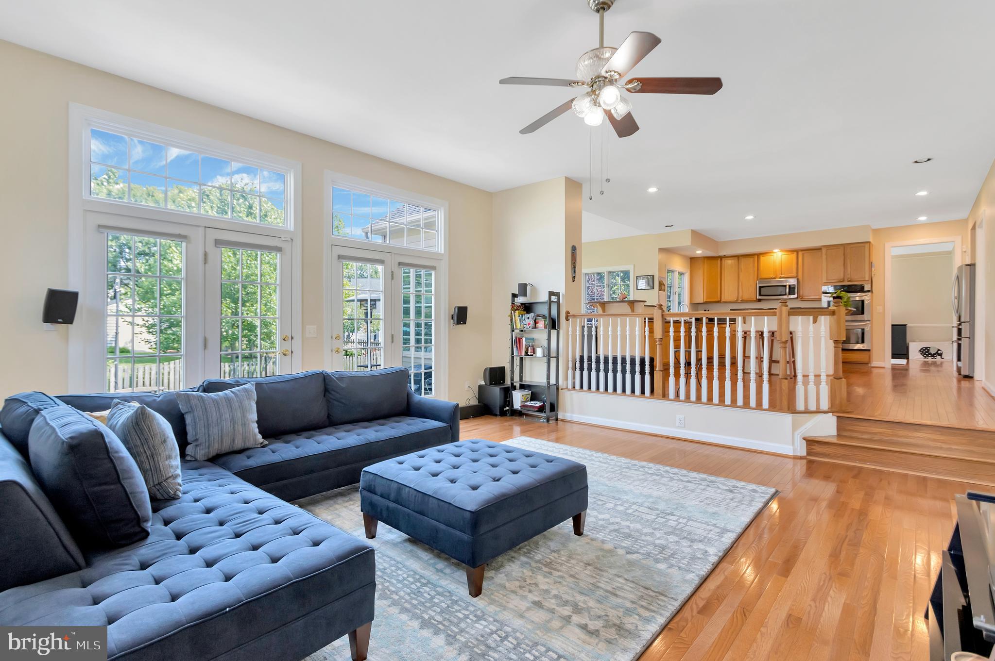 43364 Deepspring Court Ashburn, VA 20147 - Photo 18 of 59 Main Floor - Family Room