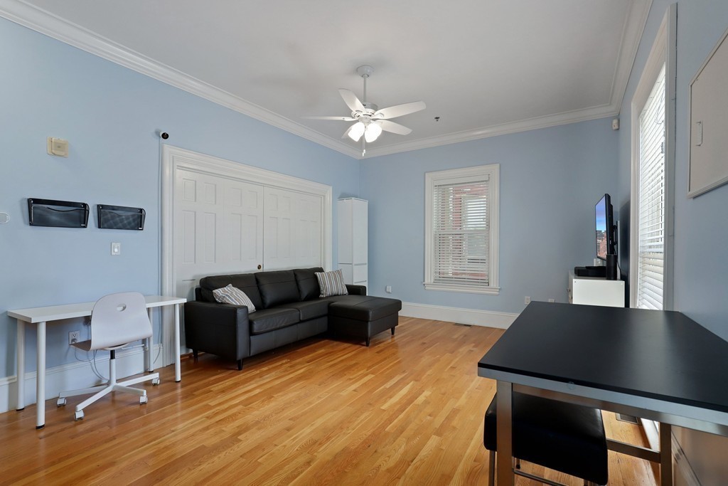 7 Florence Street, Unit 1 Cambridge, MA 02139 - Photo 3 of 18