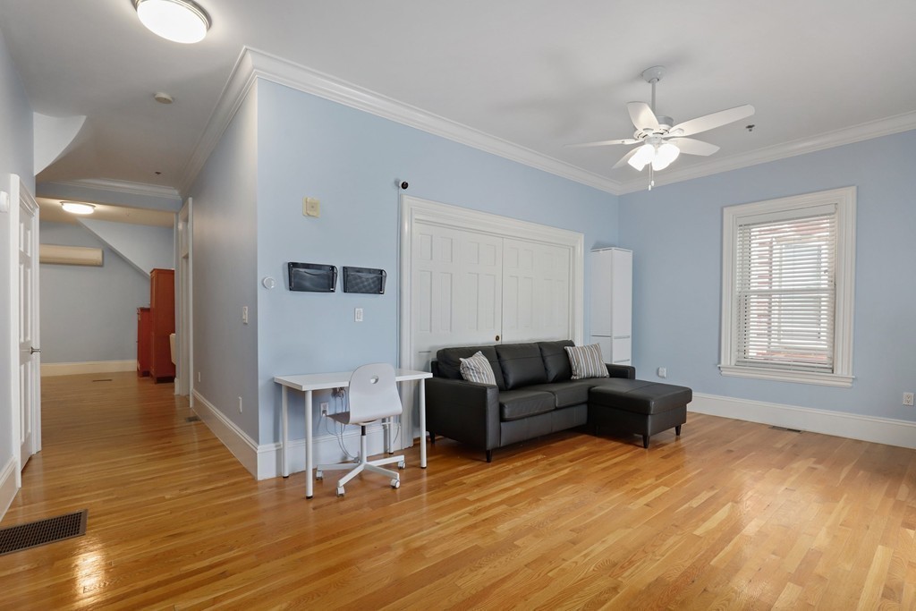 7 Florence Street, Unit 1 Cambridge, MA 02139 - Photo 4 of 18
