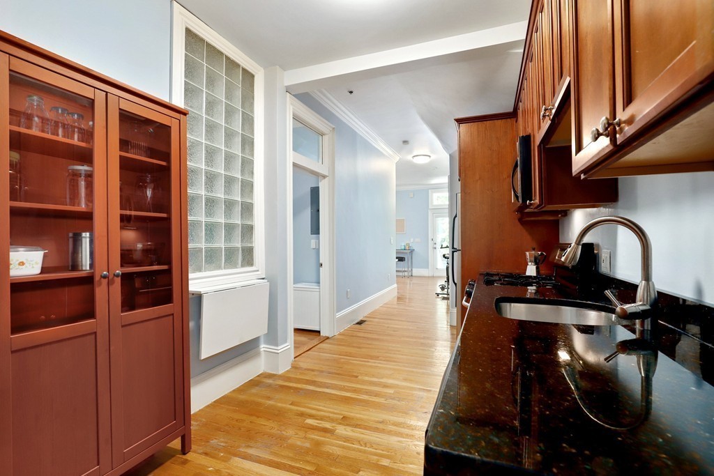 7 Florence Street, Unit 1 Cambridge, MA 02139 - Photo 8 of 18