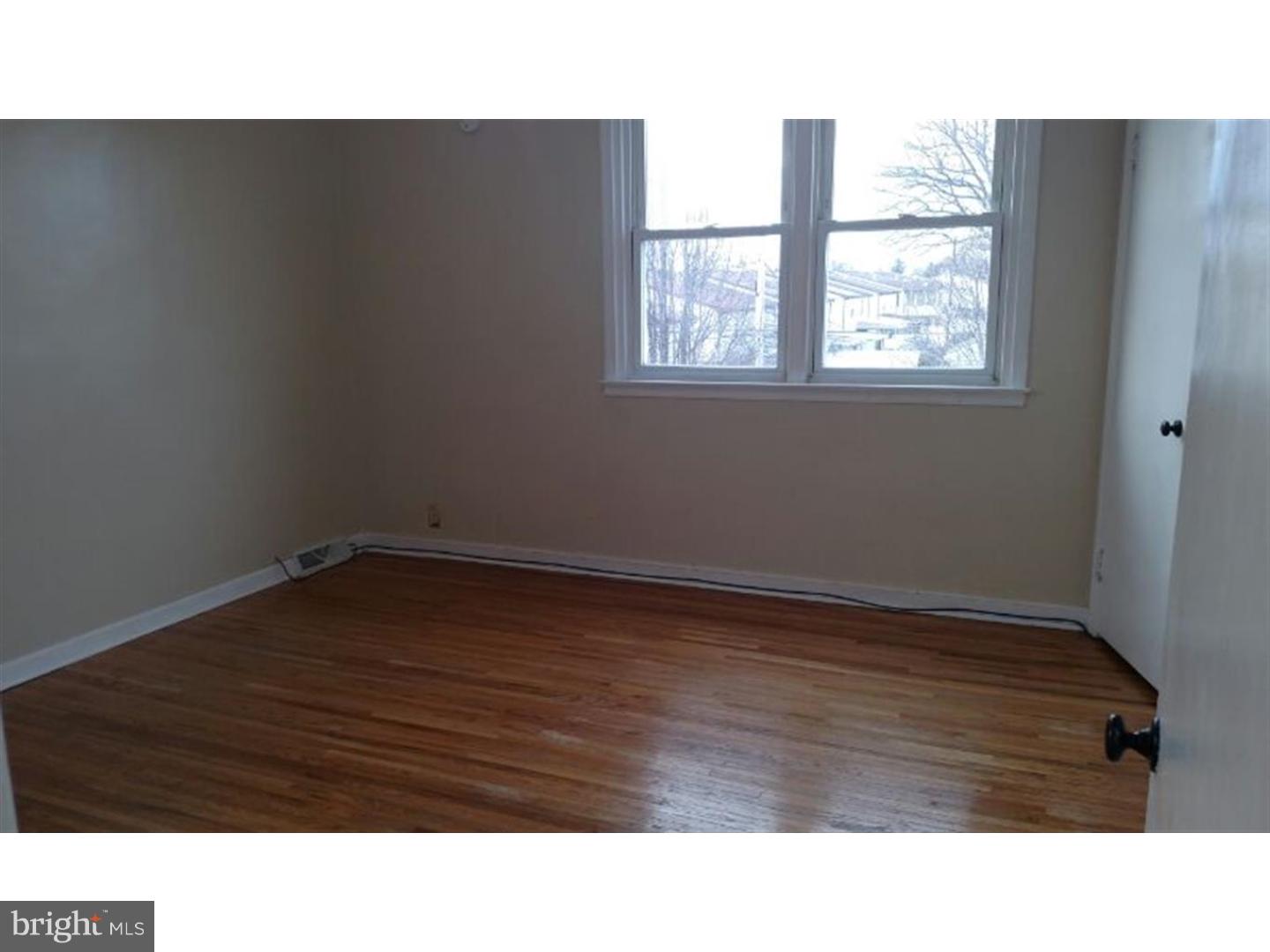 2751 Rhawn Street Philadelphia, PA 19152 - Photo 8 of 13 Gallery Image 8