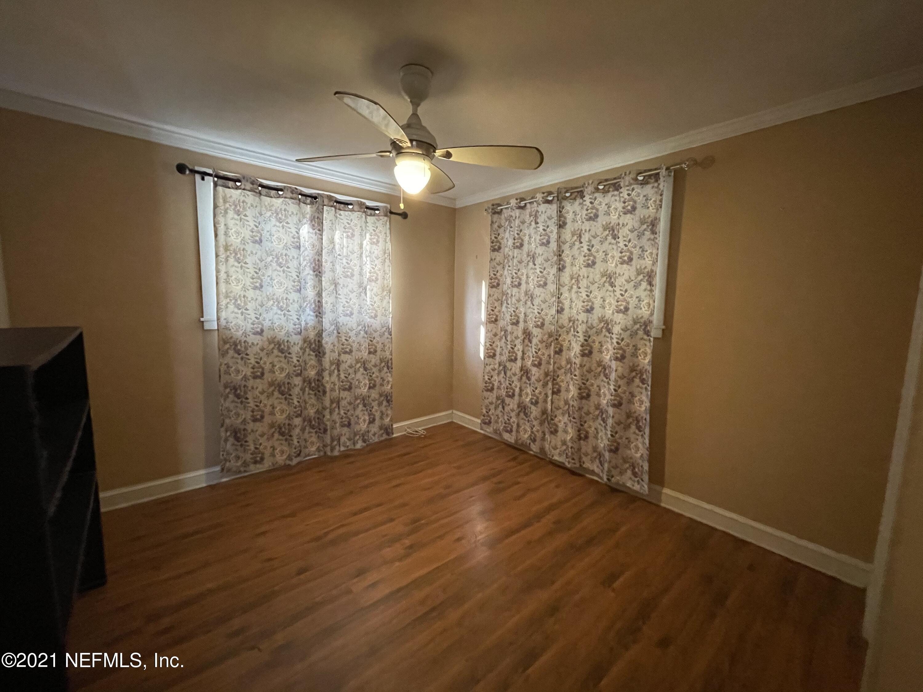 274 Swan Lake Road Melrose, FL 32666 - Photo 8 of 13 B978109D-B5B6-43E0-90C4-EBF199873BA5