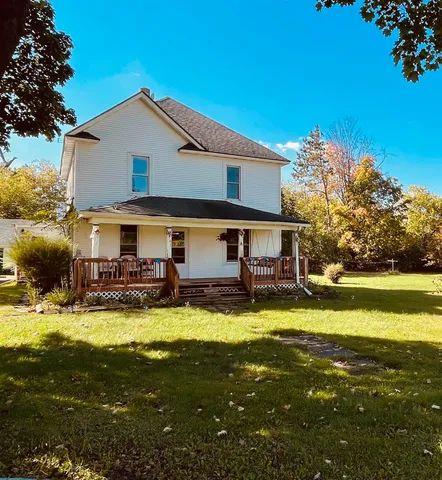 $221,000 | 215 South Church Street, Endeavor, WI 53930