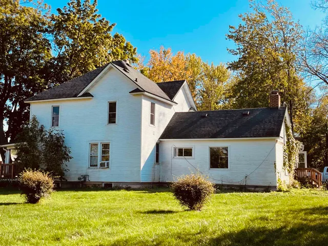 $221,000 | 215 South Church Street, Endeavor, WI 53930