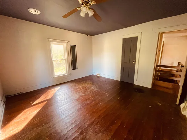 $221,000 | 215 South Church Street, Endeavor, WI 53930