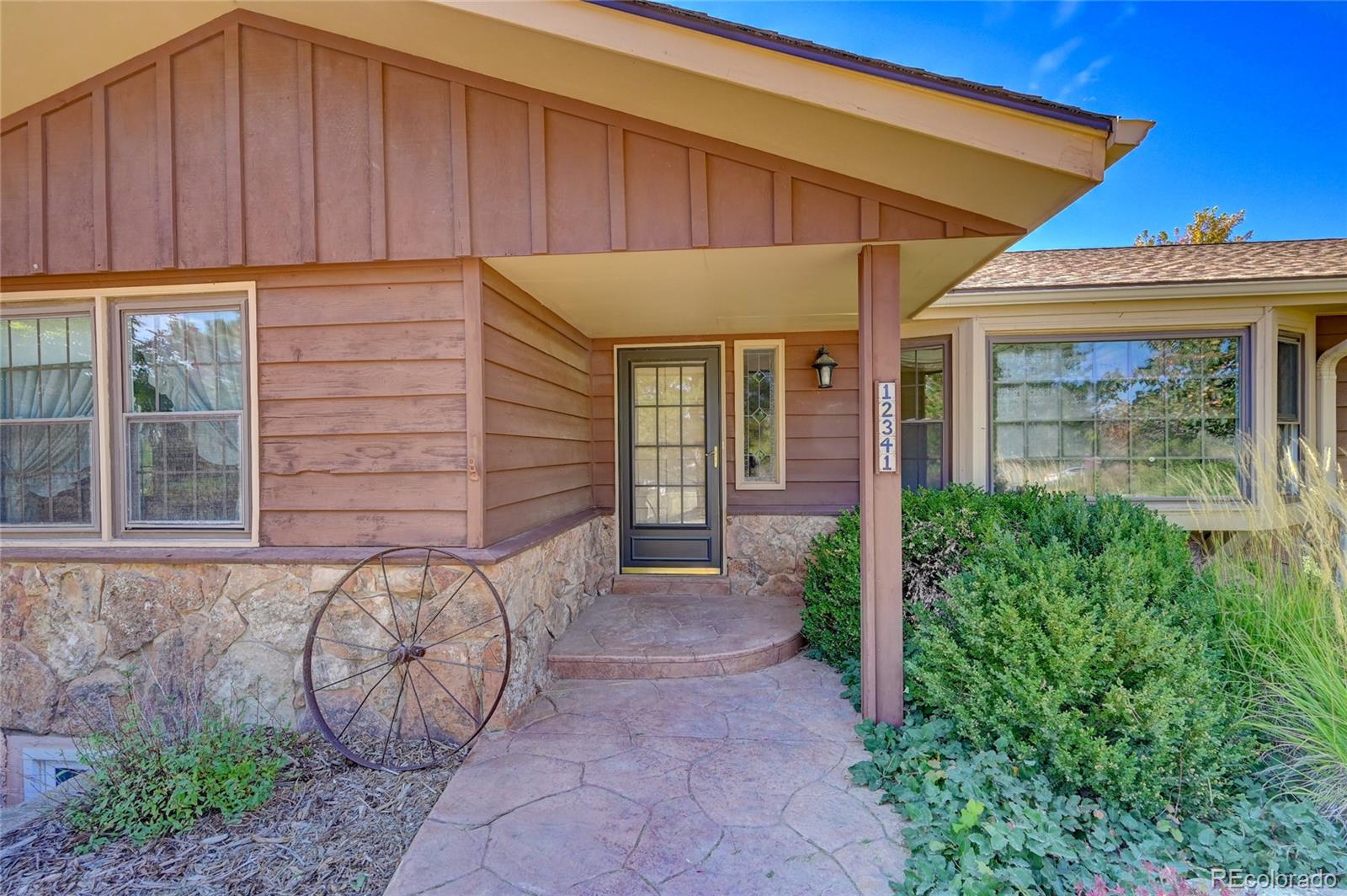 12341 North Spring Creek Road Parker, CO 80138 - Photo 5 of 40 Gallery Image 5