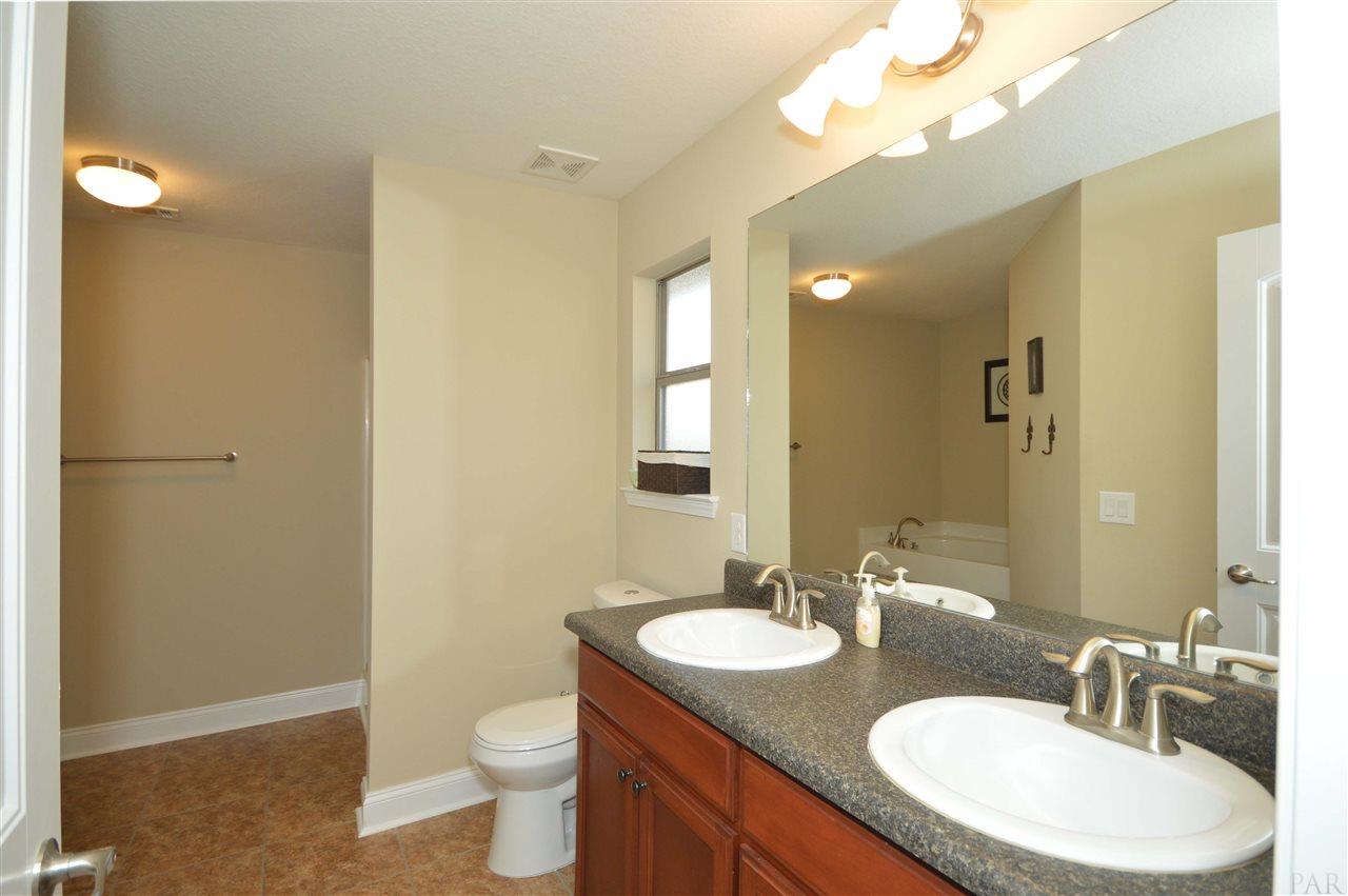 552 Edith Lane Pensacola, FL 32534 - Photo 22 of 36