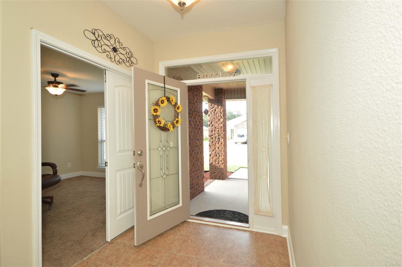 552 Edith Lane Pensacola, FL 32534 - Photo 5 of 36