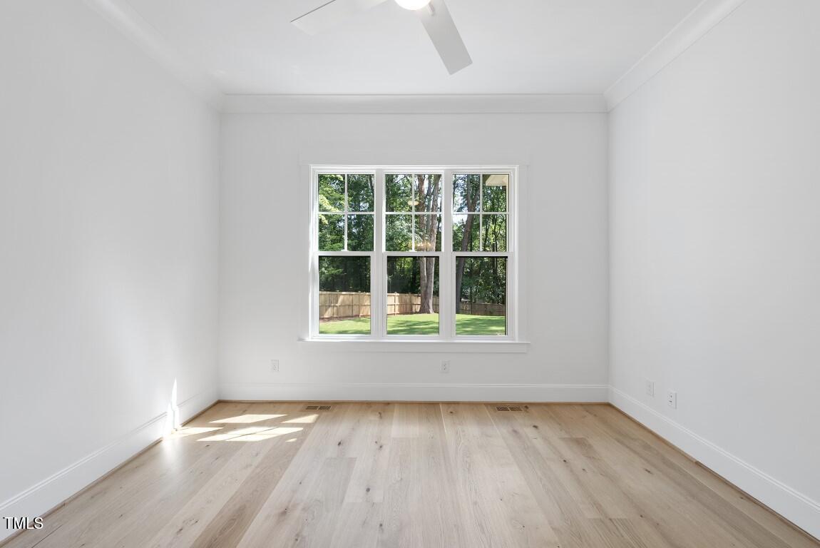412 Vernon Terrace Raleigh, NC 27609 - Photo 45 of 67 an empty room with a window