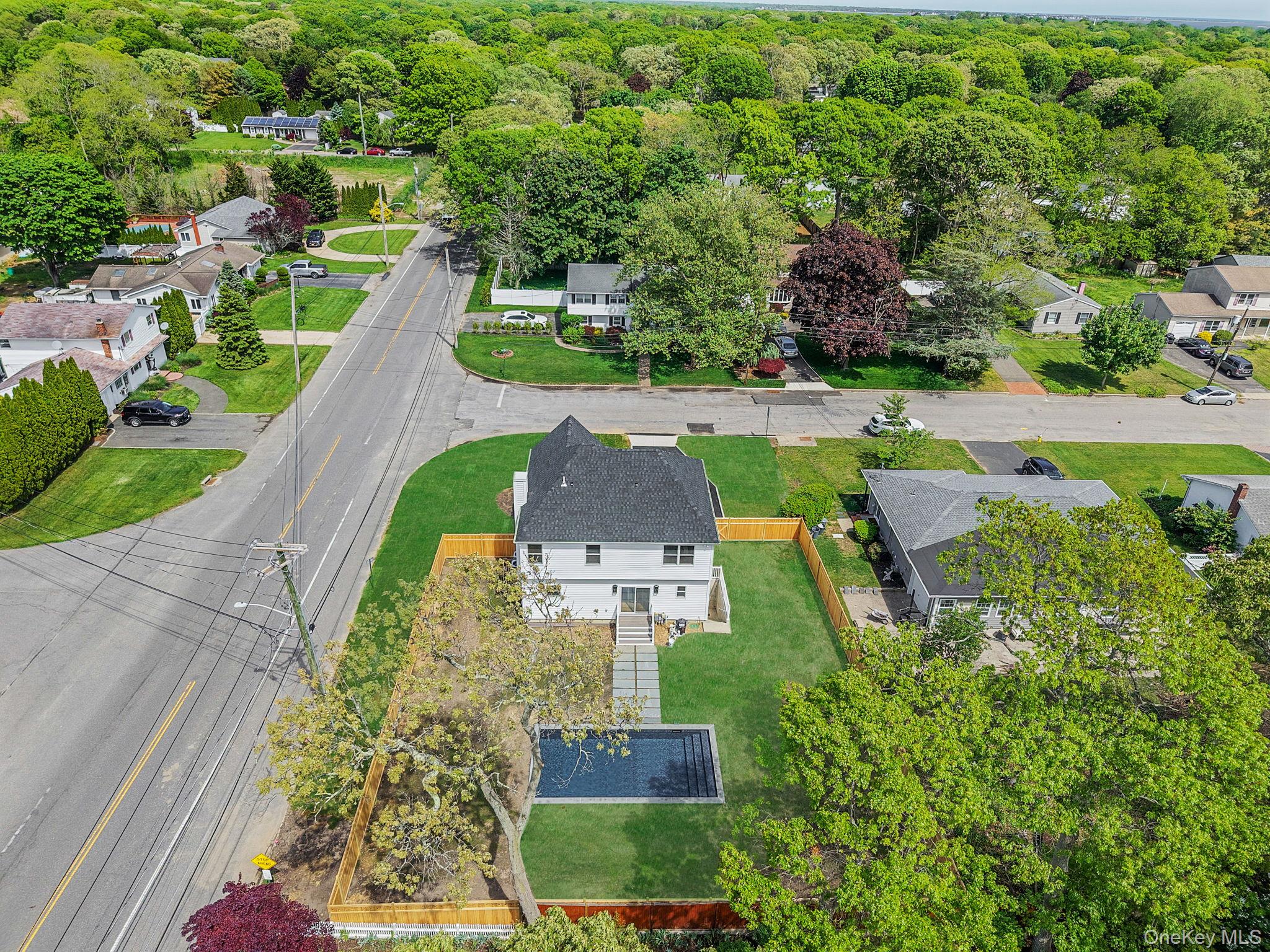 100 Bieselin Road Bellport, NY 11713 - Photo 39 of 45
