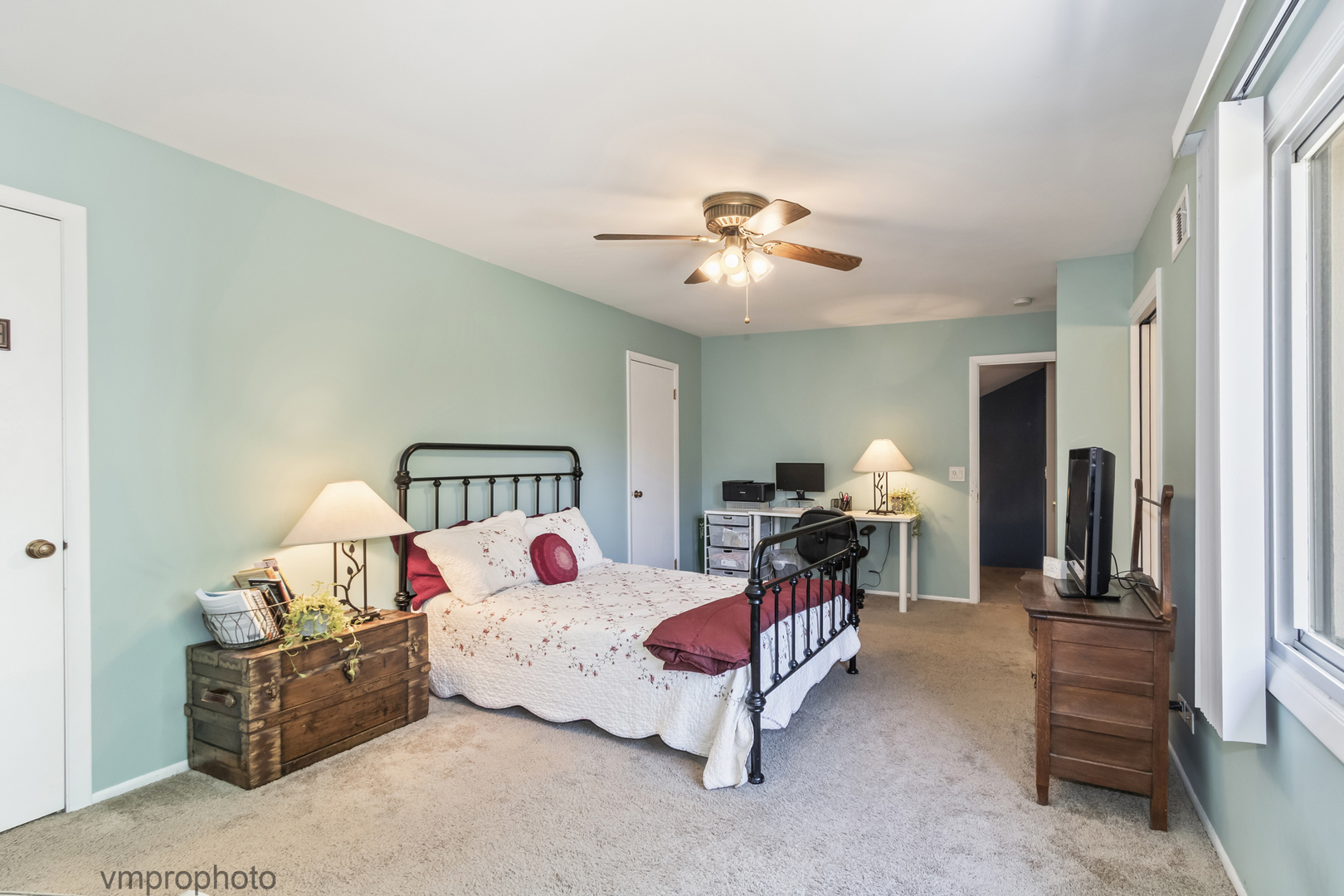 2634 Smith Street Rolling Meadows, IL 60008 - Photo 17 of 34