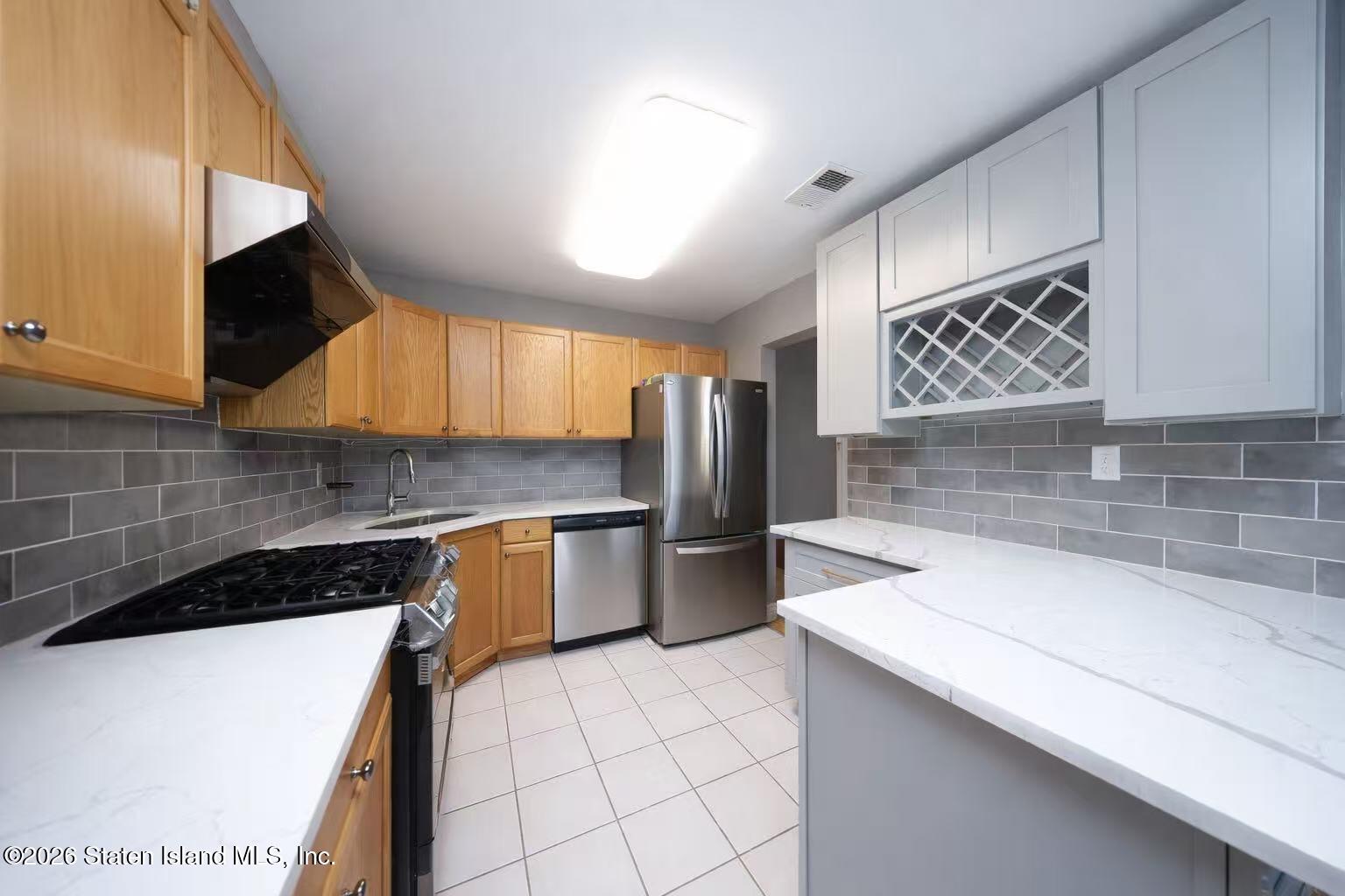 1340 Arthur Kill Road Staten Island, NY 10312 - Photo 10 of 18 735