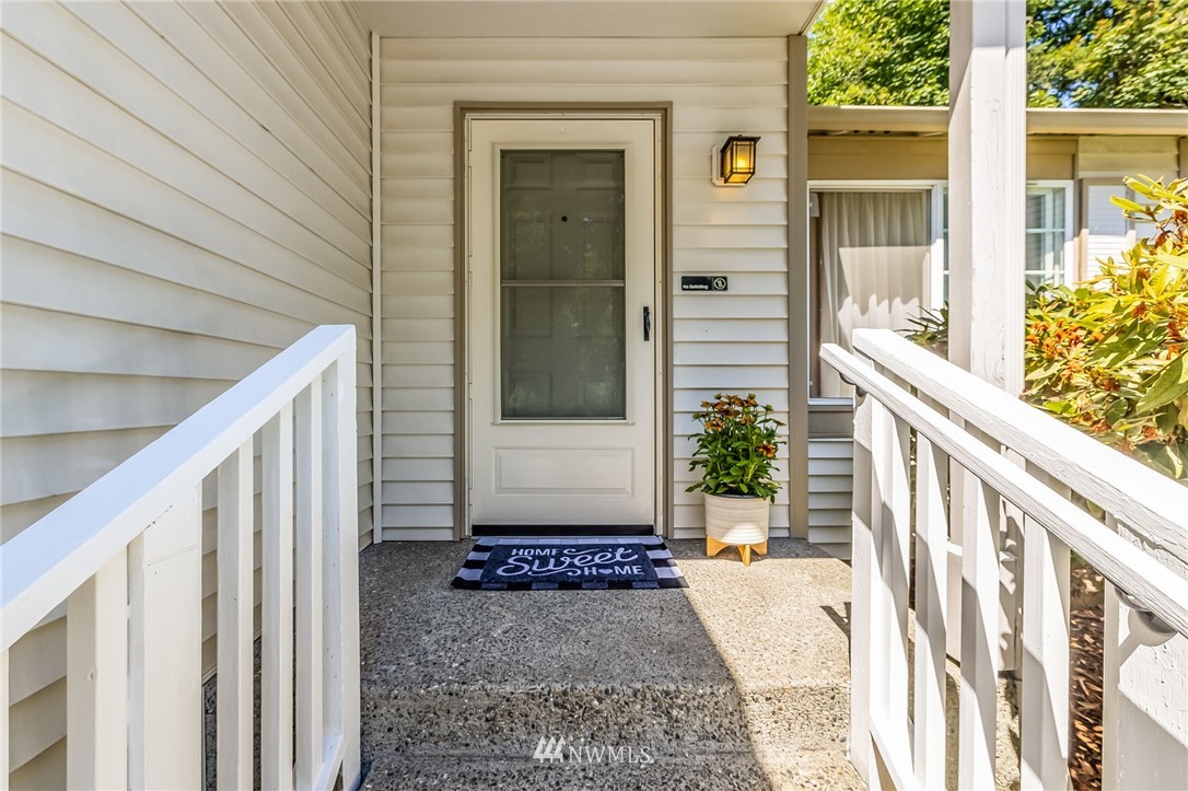 21006 25th Drive Southeast Bothell, WA 98021 - Photo 2 of 33